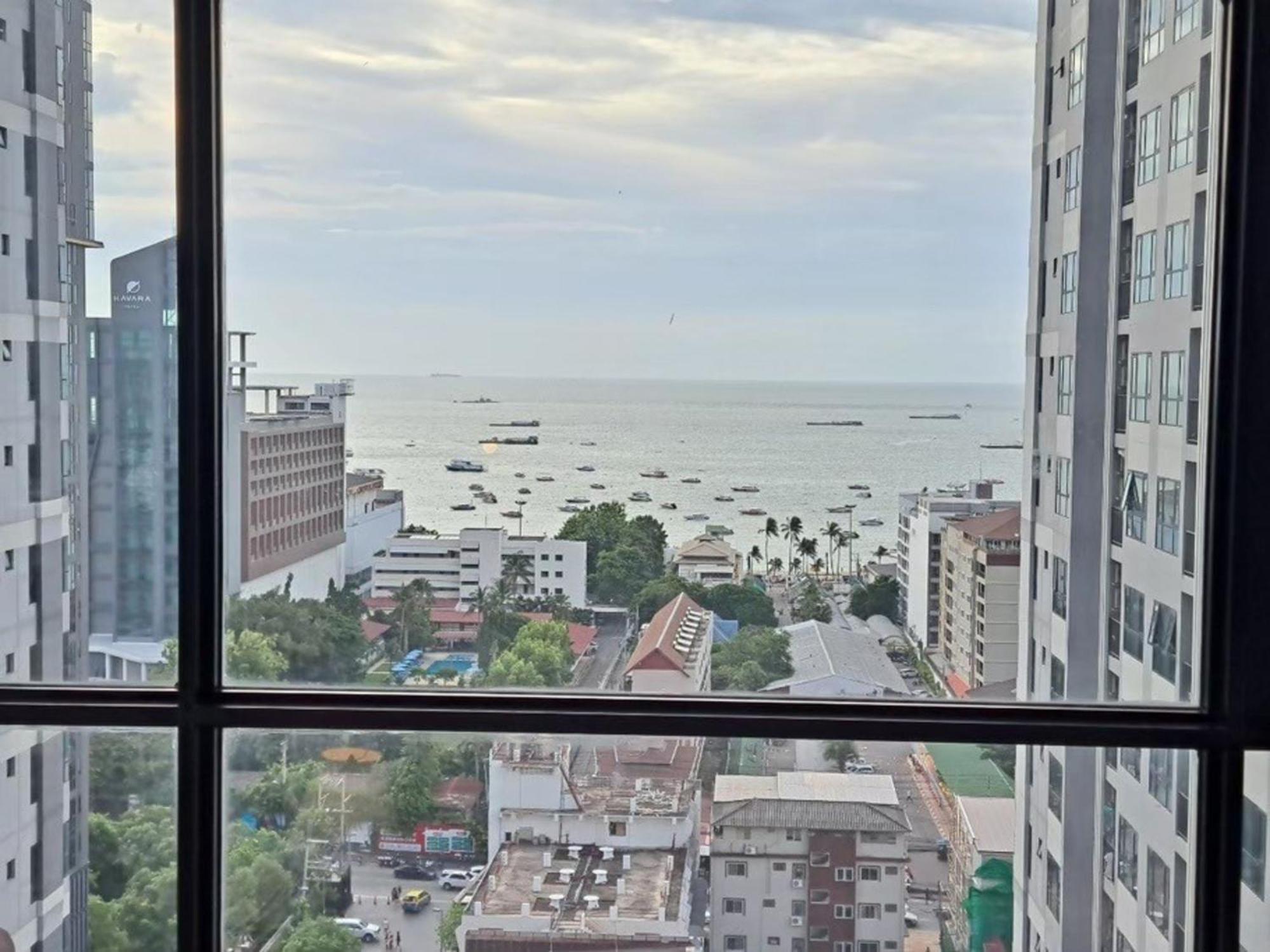 The Base Central Pattaya By Mickey Екстер'єр фото