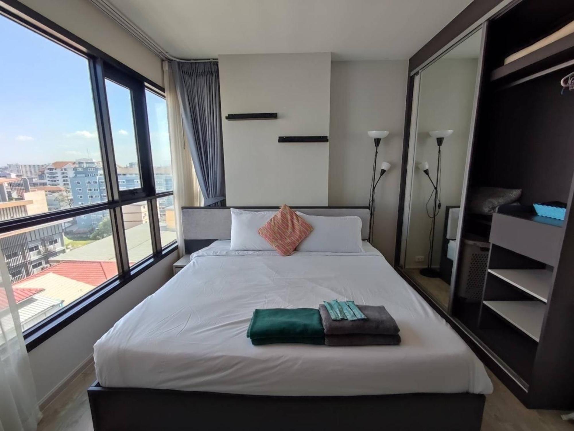 The Base Central Pattaya By Mickey Екстер'єр фото