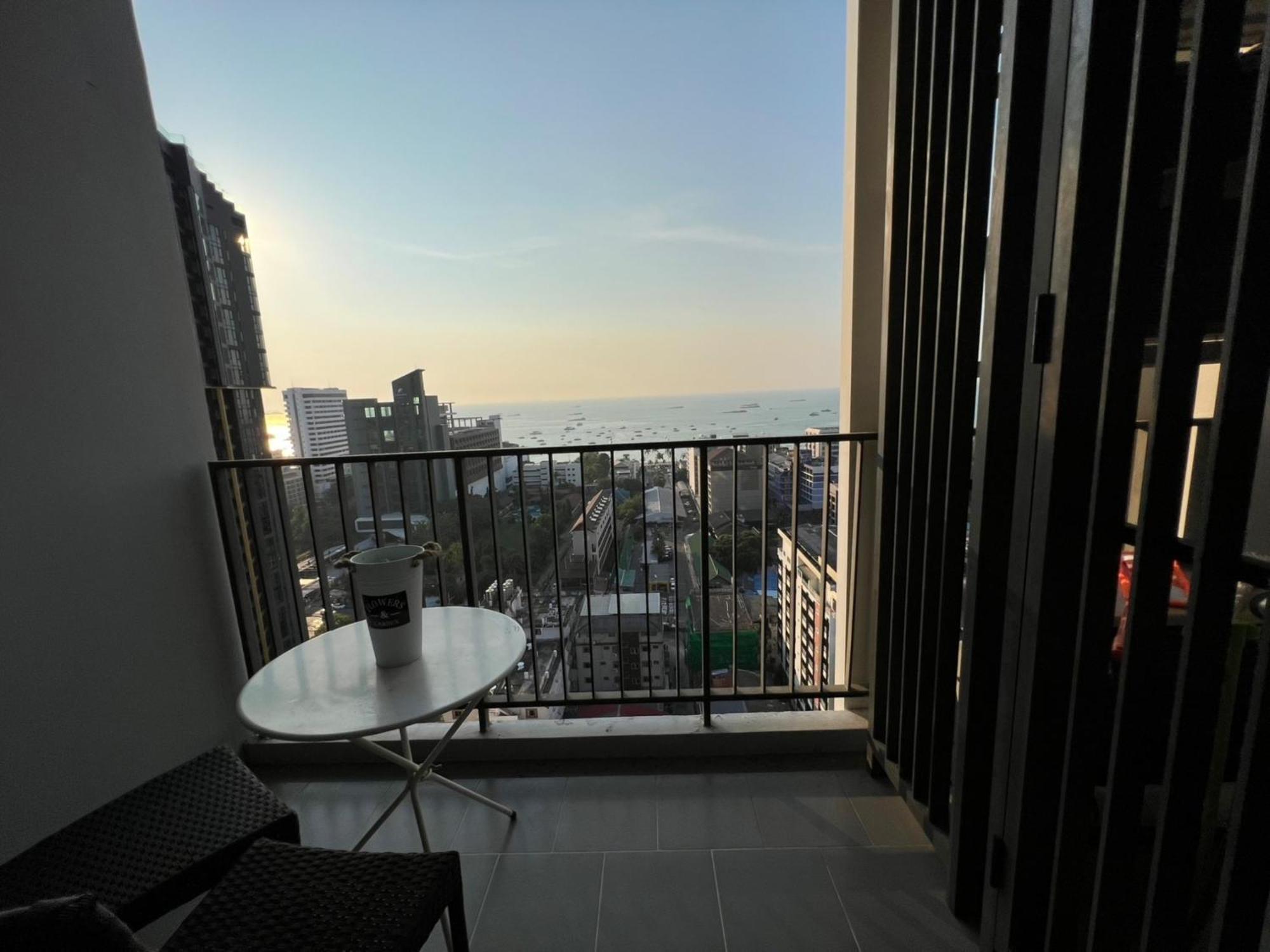 The Base Central Pattaya By Mickey Екстер'єр фото