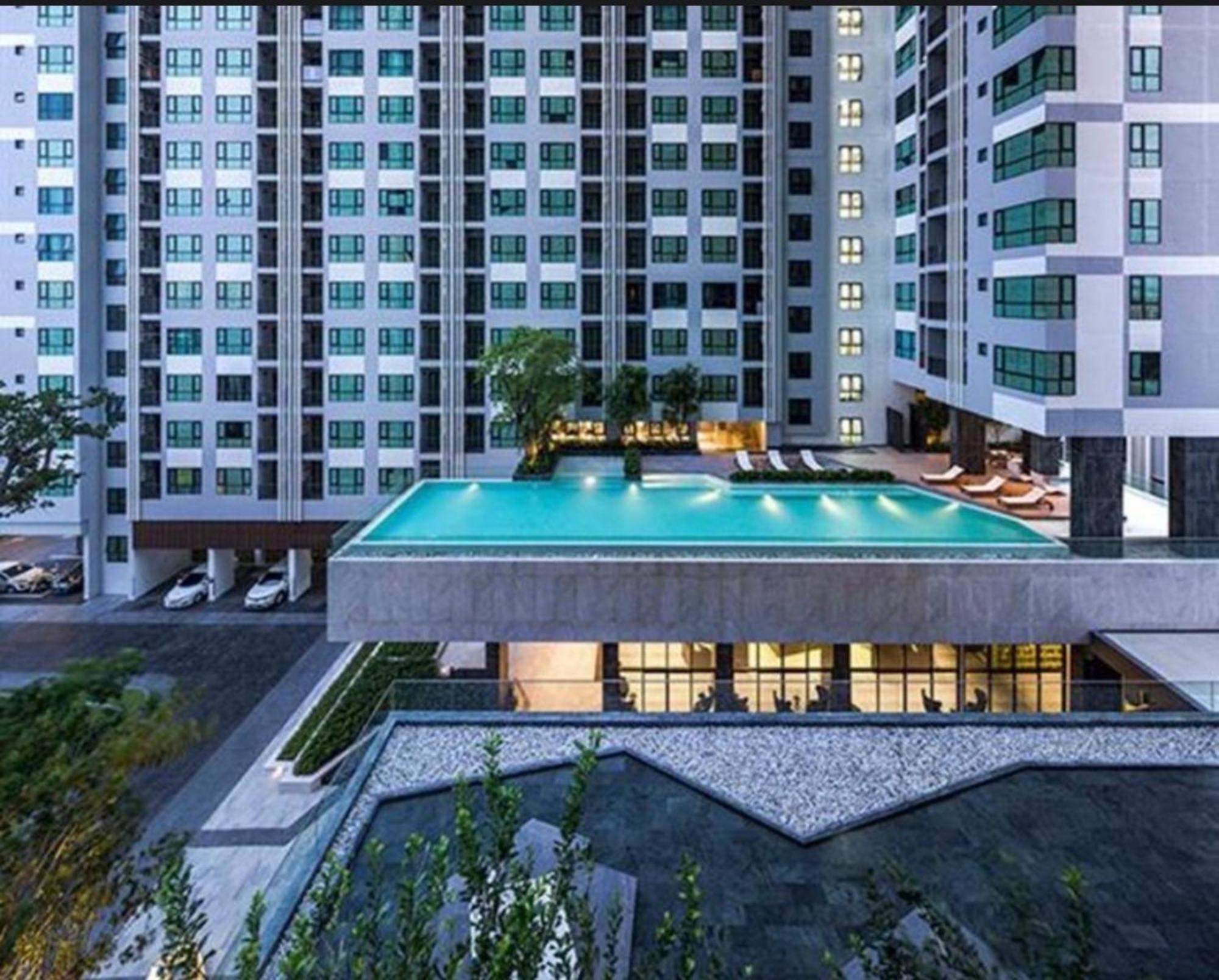 The Base Central Pattaya By Mickey Екстер'єр фото