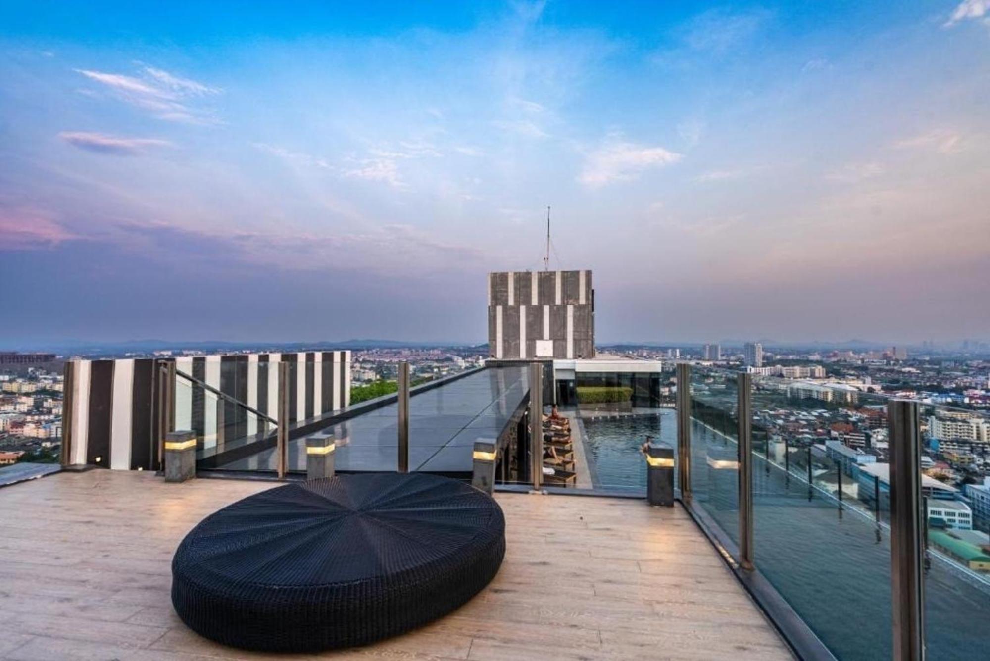 The Base Central Pattaya By Mickey Екстер'єр фото