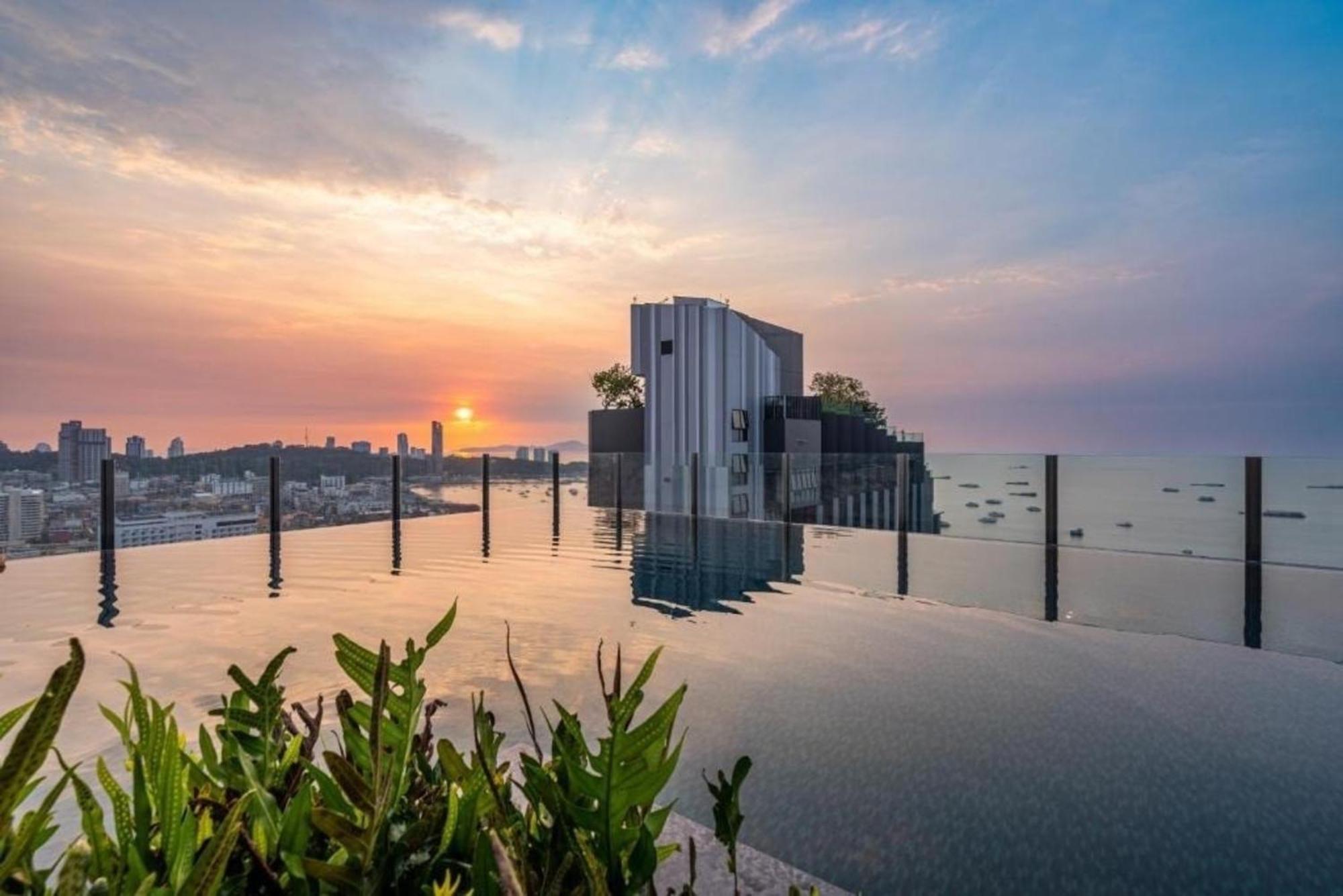 The Base Central Pattaya By Mickey Екстер'єр фото